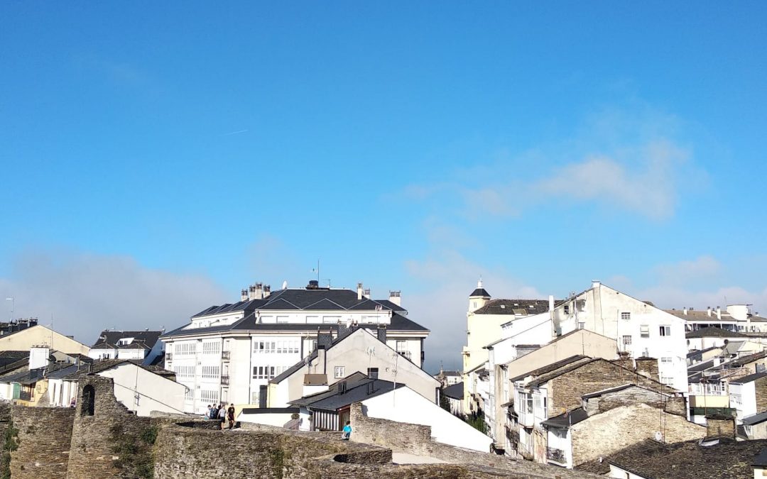 Duplex amueblado con vistas a la muralla – en Lugo